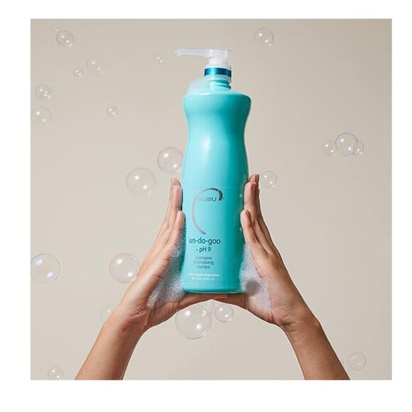 Malibu Blue Hair Shampoo - Picture 2 of 3